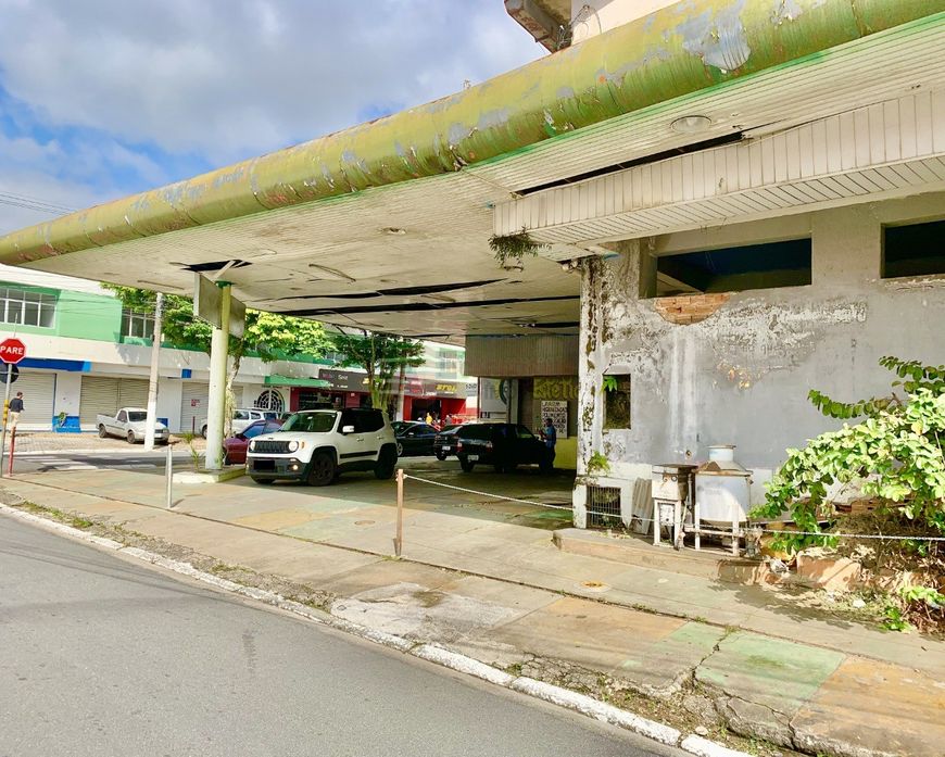 Ponto Comercial a Venda no Centro em Caçapava