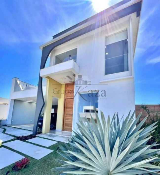 Casa Sobrado - Caçapava - Condomínio Bela Vista - 3 Dormitórios - 300m².