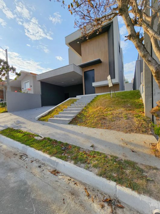 Casa à venda de 148m² | 03 dormitórios, sendo 01 suíte e 02 vagas de garagem | Condomínio Reserva do