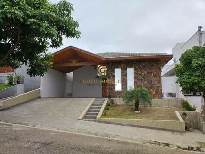 Casa á Venda - Condomínio Terras do Vale - 3 Dormitórios - 4 Vagas | CD