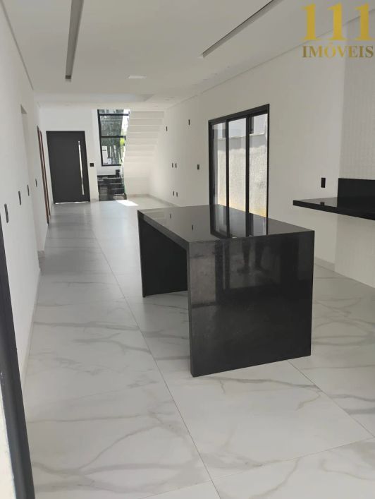 Residencia no Condomínio Malibu