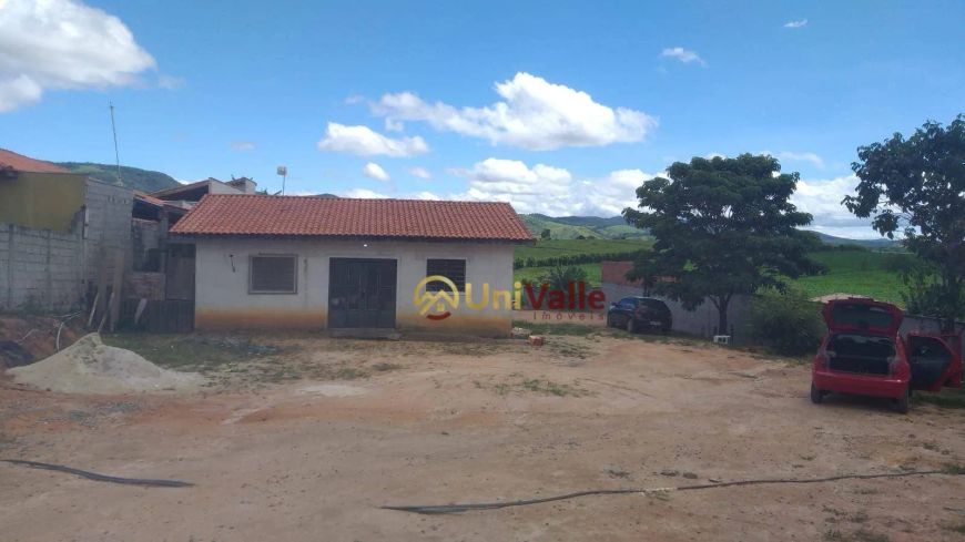 Chácara com 2 dormitórios à venda, 2000 m² por R$ 310.000,00 - Vila Quirino - Caçapava/SP