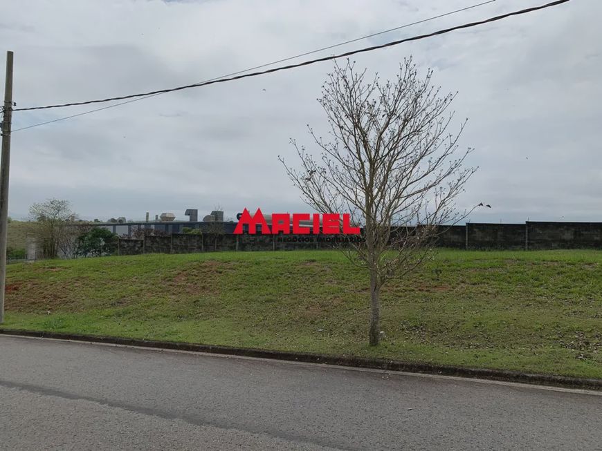 Ótimo terreno plano no condomínio Bella Vita em Caçapava