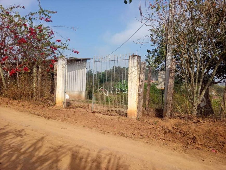 Chácara com 1 dormitório à venda, 2000 m² por R$ 320.000,00 - Guamirim - Caçapava/SP
