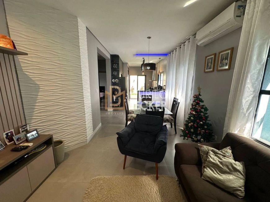 Casa térrea venda 3 quartos com suíte em condomínio fechado Caçapava