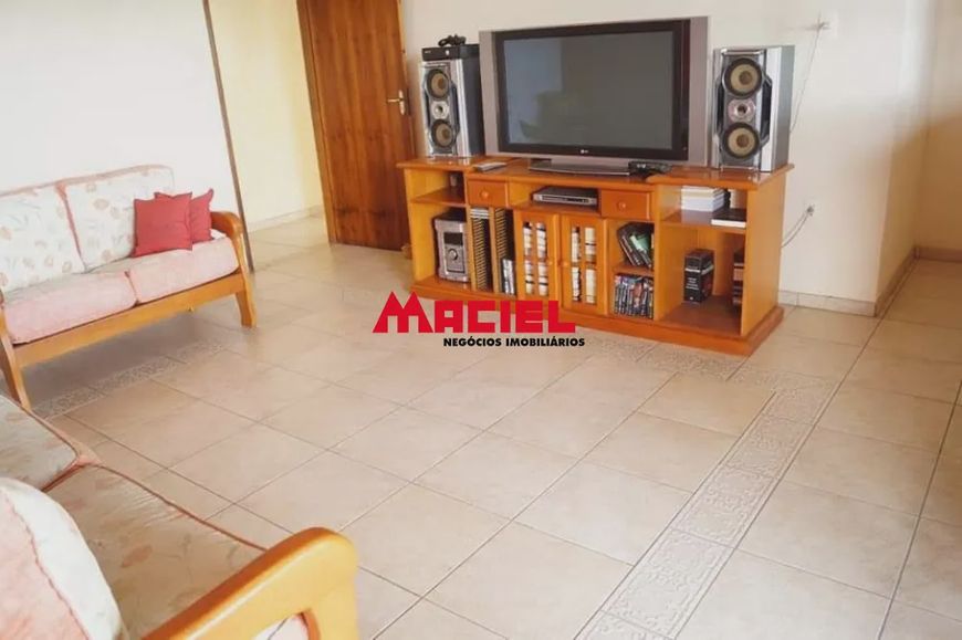 Casa Sobrado em Cacapava