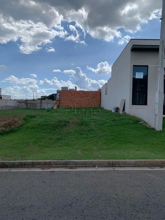 Terreno à venda em Paulínia, Jardim Flamboyant, com 200 m², Residencial Jardim dos Lírios