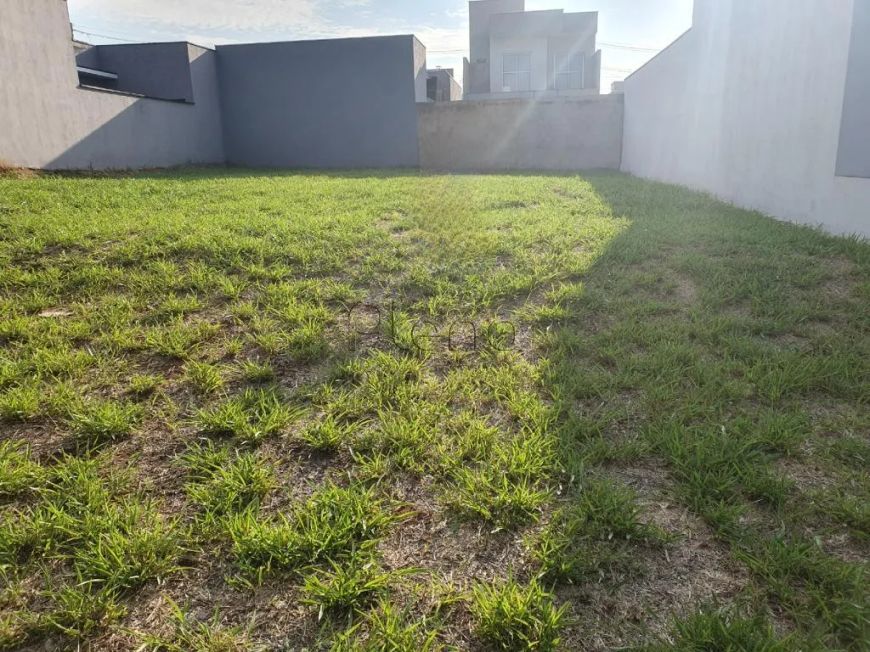 Terreno à venda com 200,00 m² na Vila Monte Alegre, Paulínia.