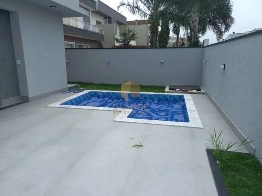 Casa de Condomínio com 3 quartos à venda, 272 m² - Parque Brasil 500