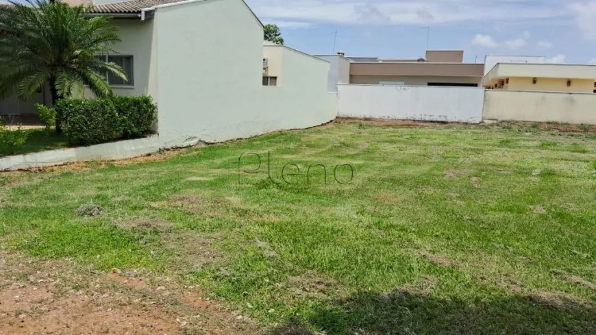 Terreno à venda com 300 m² no Campos do Conde II, Paulínia.