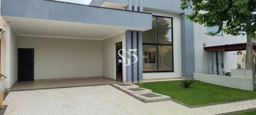 Casa de alto padrão em condomínio - 3 quartos, 3 suítes, 3 salas, 4 banheiros, 4 vagas - Parque Bras