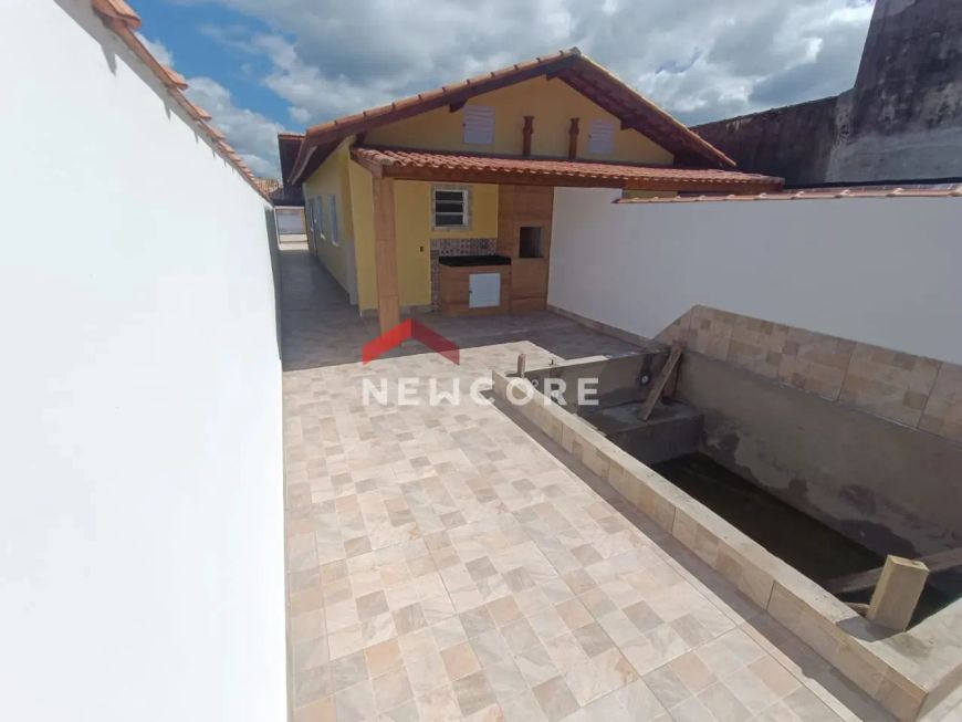 Casa em Rua Atílio Boccardo - Tupy - Itanhaém/SP