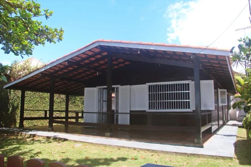 Casa para Venda em Itanhaém, Suarão, 4 dormitórios, 1 suíte, 2 banheiros, 3 vagas