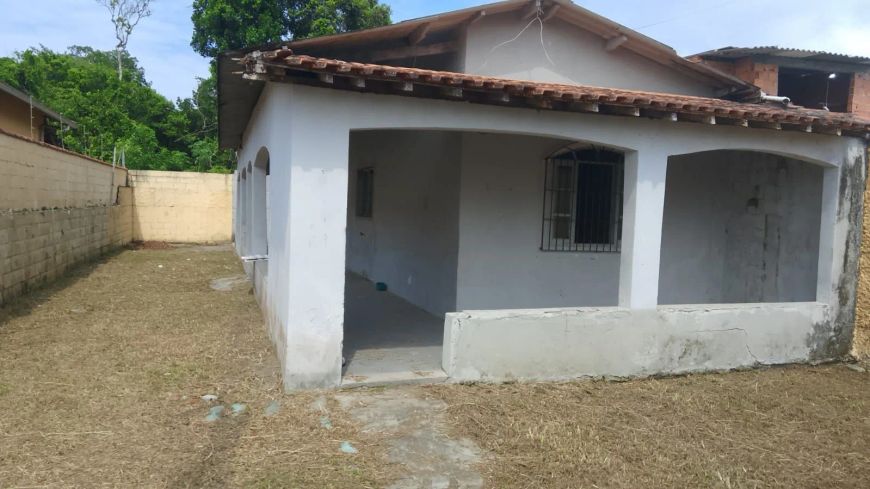Imóvel para venda possui 120 metros quadrados com 2 quartos em Nova Itanhaém - Itanhaém - SP