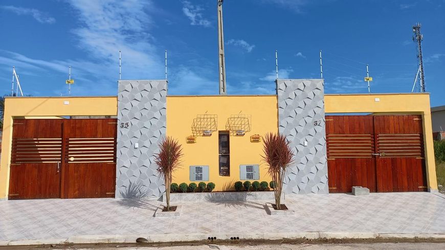 Casa para venda com 2 quartos em Tupy - Itanhaém - SP