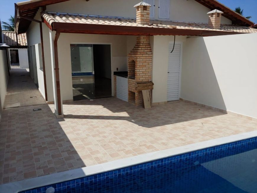 Casa nova à venda em Itanhaém, lado Praia