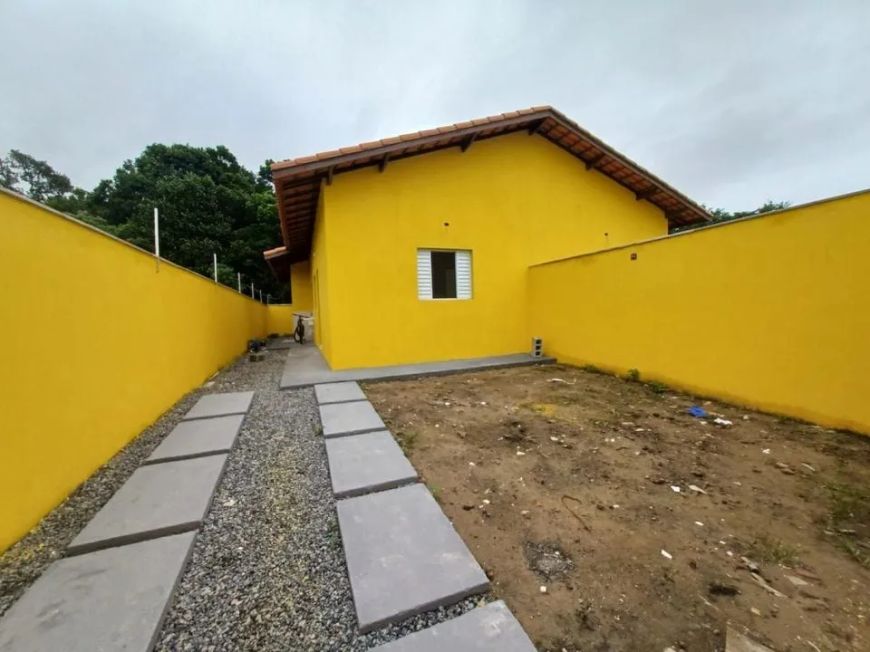 CASA GEMINADA EM ITANHAÉM-SP LOCALIZADA NO BAIRRO JARDIM LINDOMAR