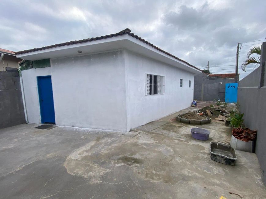 Sua Casa de Praia em Itanhaém – Conforto e Localização Privilegiada!