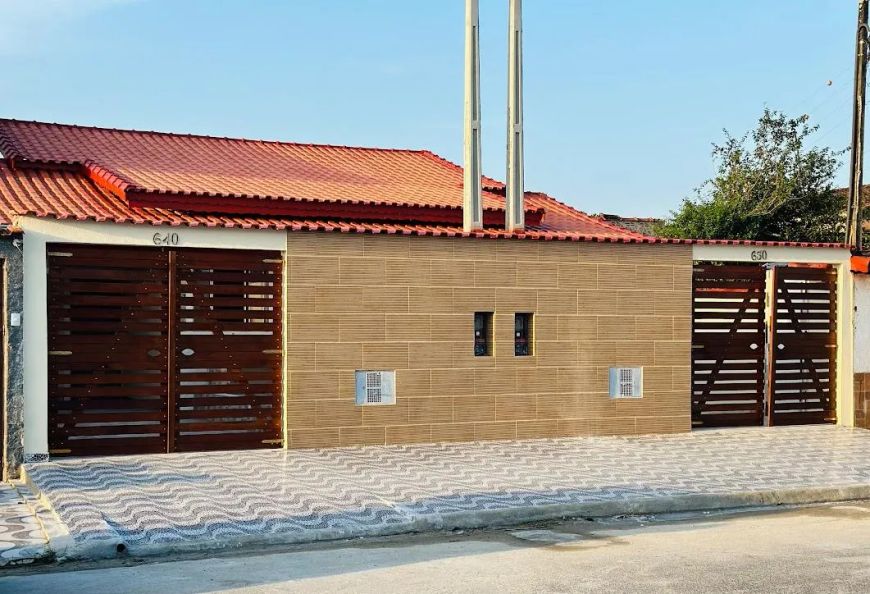 Casa para Venda em Itanhaém, jardim magalhaes, 2 dormitórios, 1 suíte, 1 banheiro, 2 vagas