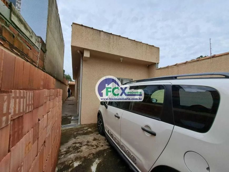 Invista no Melhor de Itanhaém: Casa à Venda em Localização Estratégica!
