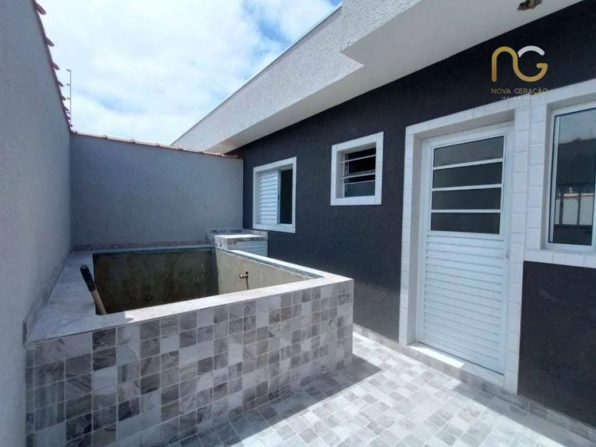 Residencial lado praia com 2 dorm. piscina privativa! Lado praia!