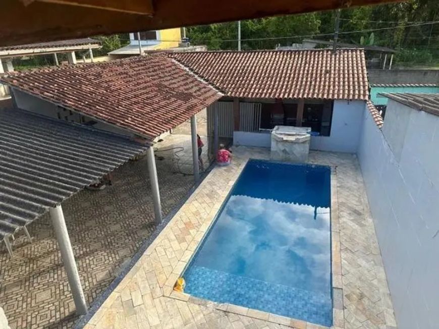 SOBRADO COM PISCINA EM ITANHAÉM/SP LOCALIZADA NO BAIRRO NOVA ITANHAÉM