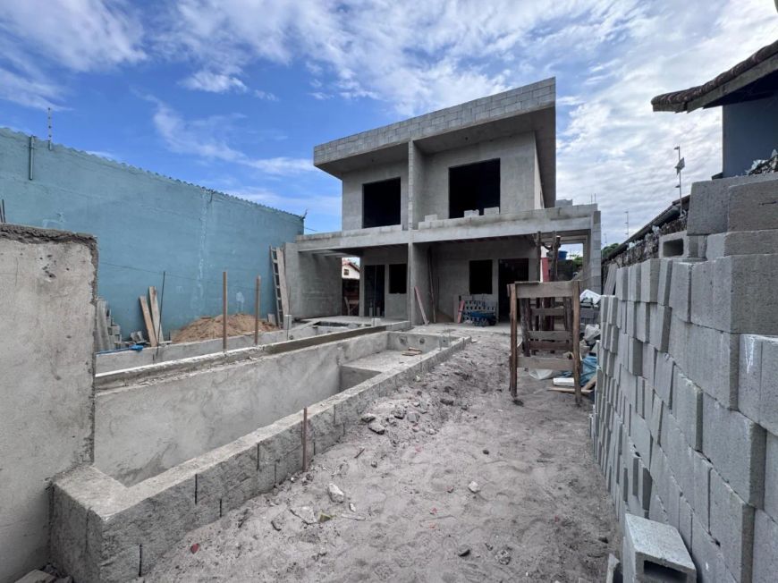 Casa para Venda em Itanhaém, Jardim Magalhães, 2 dormitórios, 2 suítes, 1 banheiro, 2 vagas