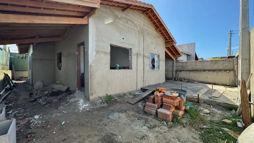 Casa para Venda em Itanhaém, Bopiranga, 2 dormitórios, 1 suíte, 1 banheiro, 2 vagas
