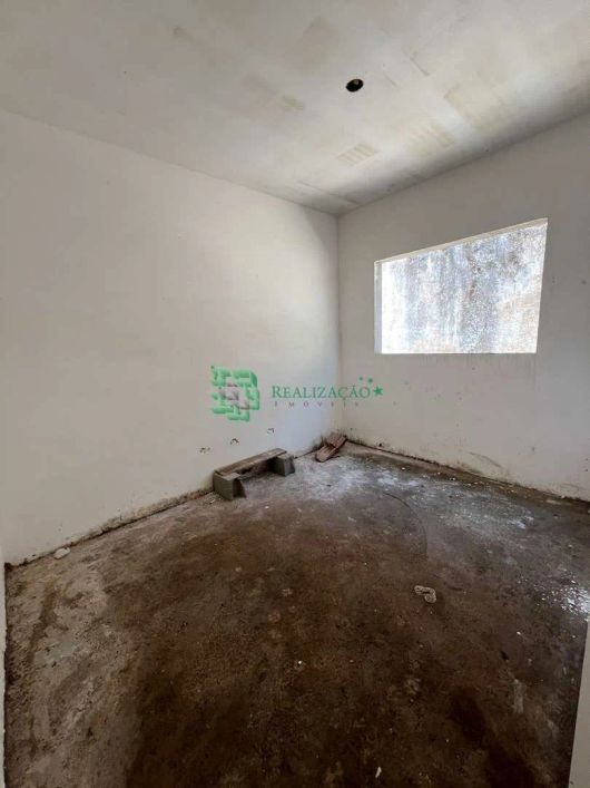 CASA SOBREPOSTA EM ITANHAEM