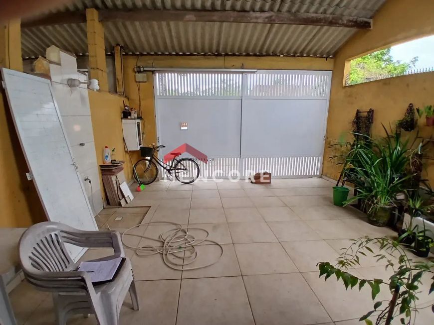 Casa em Avenida Walter Miranda - Tropical - Itanhaém/SP
