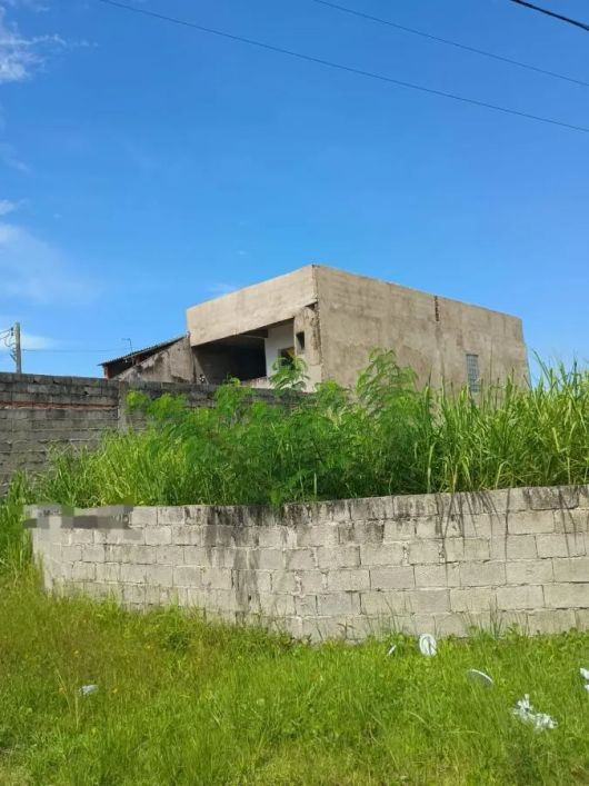Terreno para venda com 413 metros quadrados em Jardim das Palmeiras - Itanhaém - SP