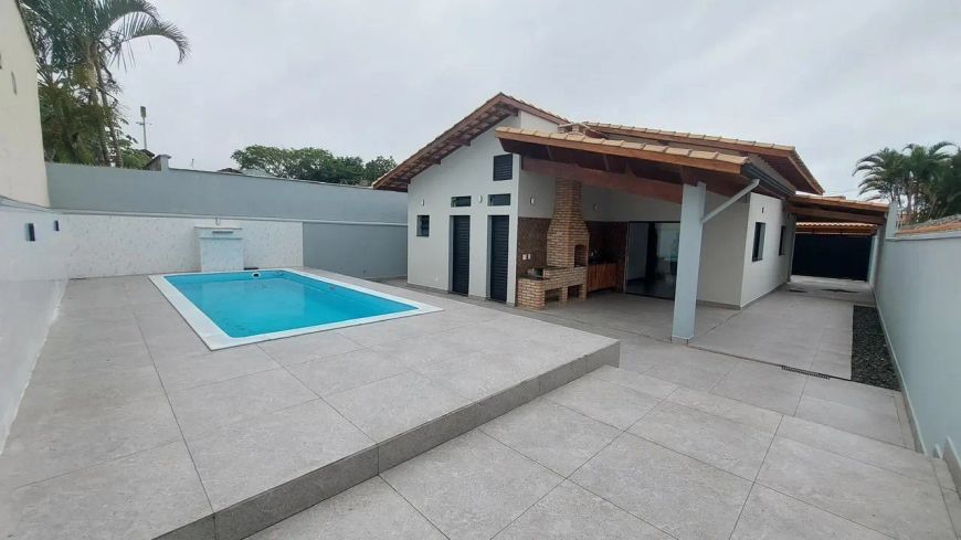 Casa para Venda em Itanhaém, Balneário Califórnia, 3 dormitórios, 1 suíte, 2 banheiros, 5 vagas