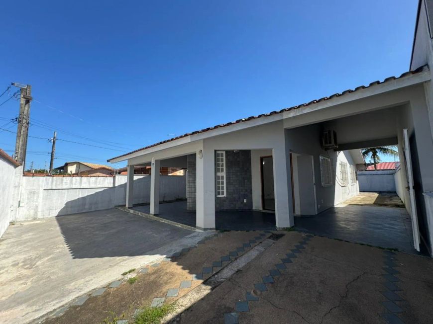 Casa para venda com 3 quartos em Jardim Grandesp - Itanhaém - SP