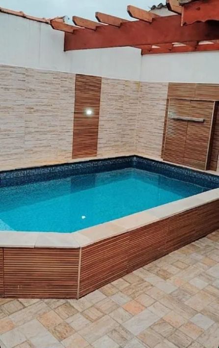 CASA A VENDA COM PISCINA EM ITANHAÉM LOCALIZADA NO BAIRRO NOSSA SENHORA DO SION