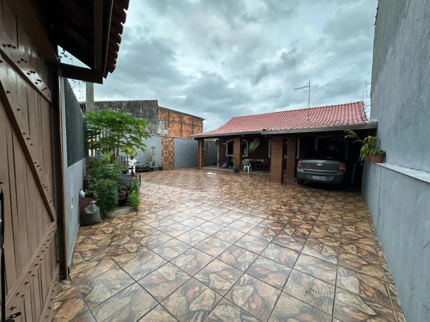 CASA Á VENDA EM LOTE INTEIRO EM ITANHAÉM/SP
