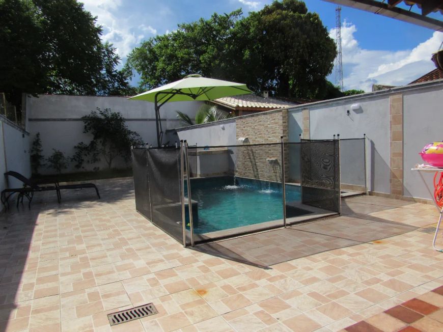 Sobrado para venda com 3 quartos, sendo 1 suíte, 107m²