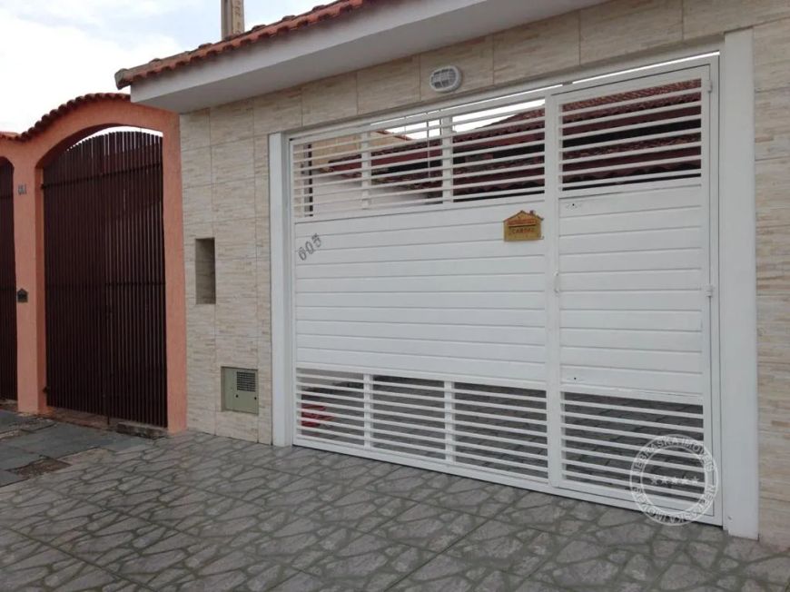 Casa em Califórnia - Itanhaém