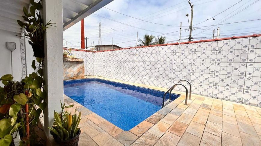 Casa para Venda em Itanhaém, Savoy, 3 dormitórios, 2 banheiros, 2 vagas