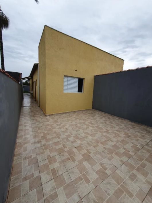 Imóvel para venda tem 65 metros quadrados com 2 quartos em Bopiranga - Itanhaém - SP
