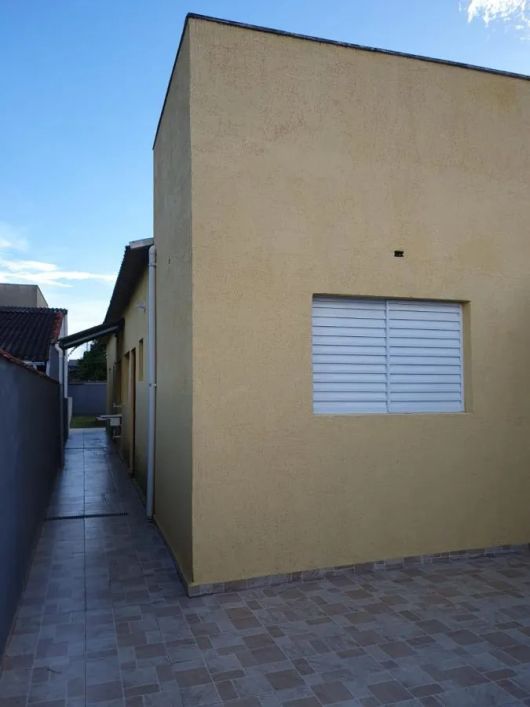 Imóvel para venda tem 65 metros quadrados com 2 quartos em Bopiranga - Itanhaém - SP