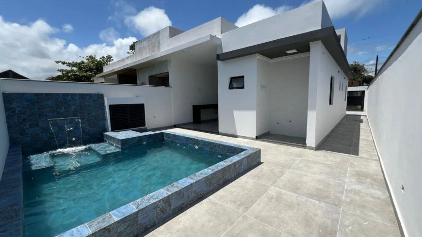 Casa para Venda em Itanhaém, Regina, 2 dormitórios, 2 suítes, 1 banheiro, 2 vagas