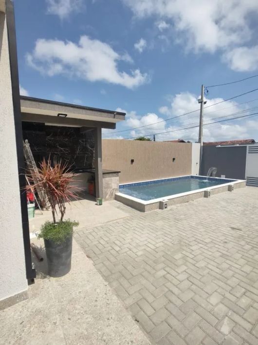 Moradia Perfeita em Itanhaém: Venha Conferir Esta Casa
