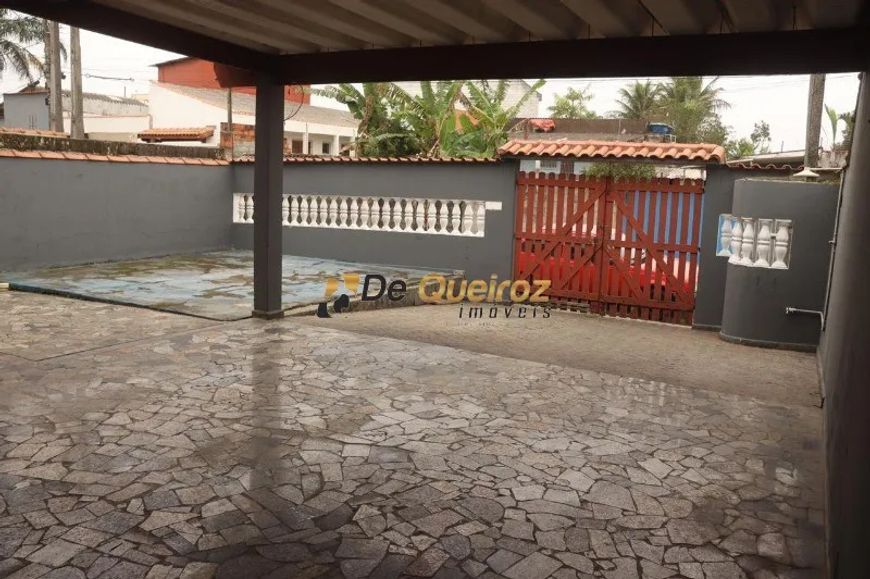 EXCELENTE CASA EM ITANHAÉM - LITORAL SUL DE SÃO PAULO, LOCALIZADA NO JARDIM UMUARAMA (LADO MORRO)