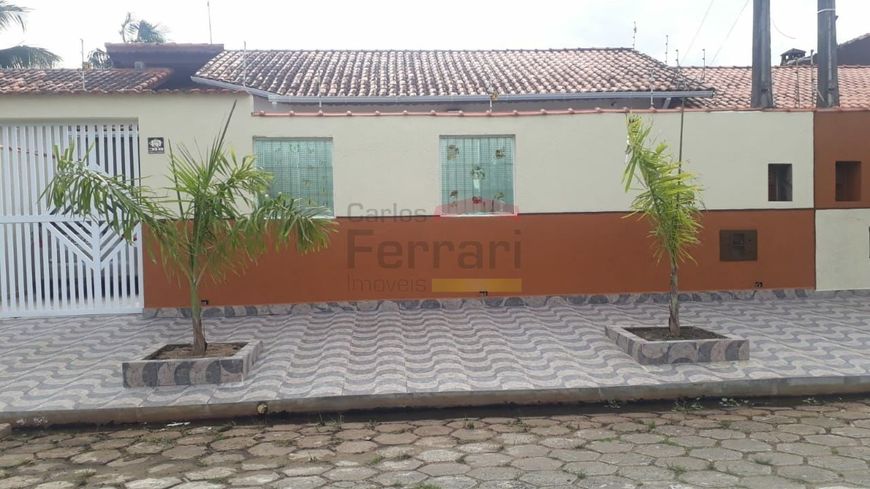 Casa 03 quartos 1 suite 06 vagas em Itanhaém a 800 metros da Praia do Sonho