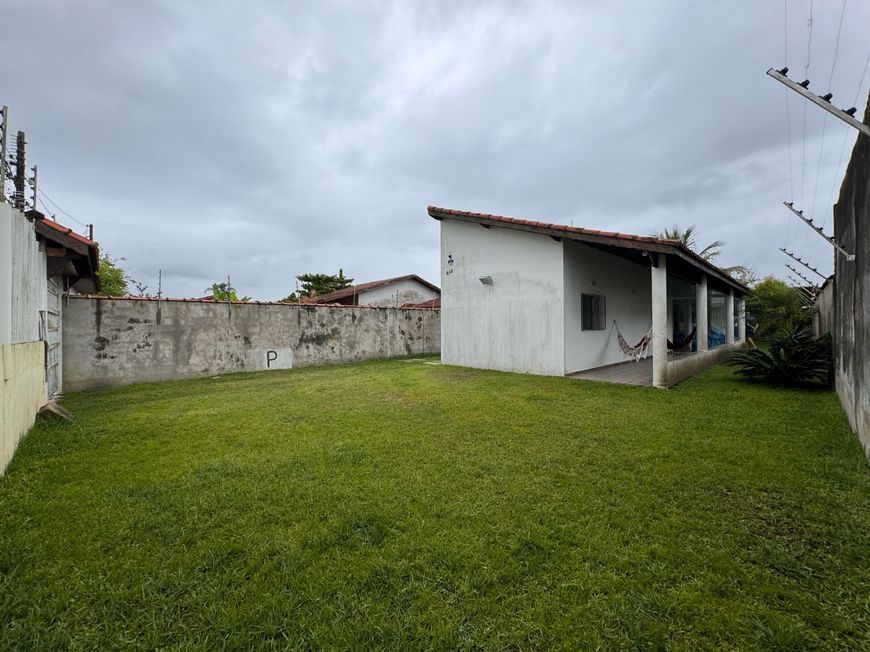 VENDE-SE CASA NO BAIRRO BOPIRANGA , EM ITANHAÉM , LITORAL SUL DE SP !