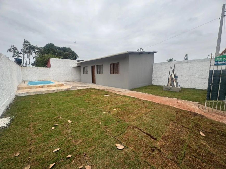 Casa à Venda no Bairro Umuarama - Itanhaém/SP.