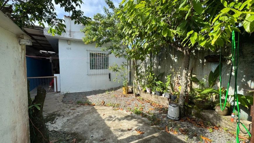Casa para venda com 1 quarto em Jardim Palmeiras - Itanhaém - SP