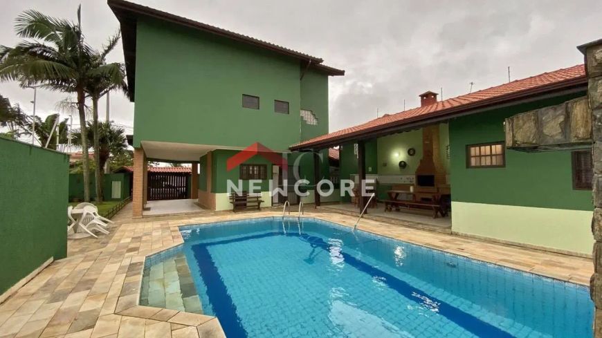 Casa em Rua Erich Sielka - Bopiranga - Itanhaém/SP