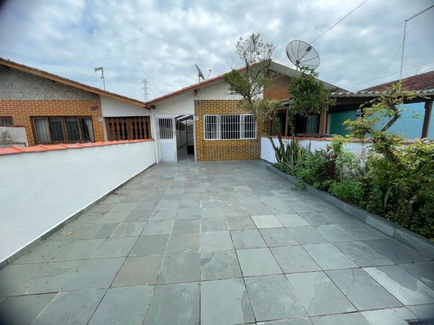 Casa para Venda em Itanhaém, Campos Elíseos, 1 dormitório, 1 banheiro, 3 vagas