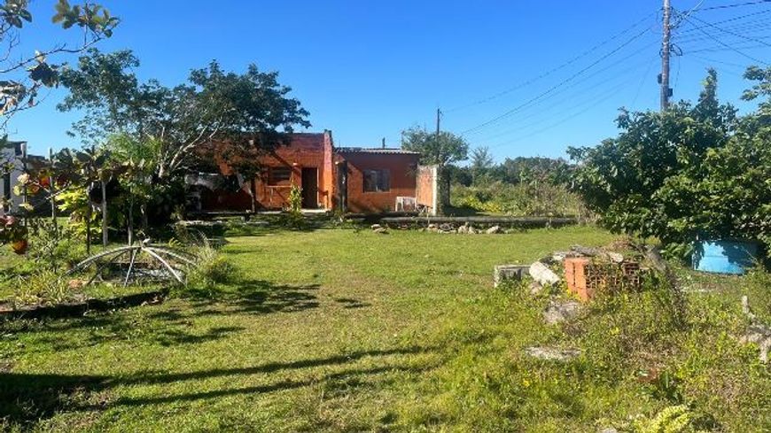 CASA LADO PRAIA NO BAIRRO JAMAICA COM 451M² EM ITANHAEM